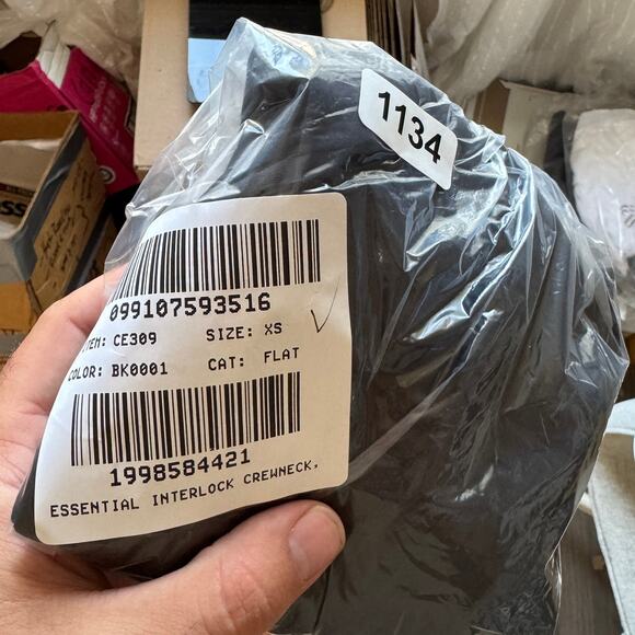 J.Crew Essential Short-Sleeve Crewneck Tee WMNS XS Black Stretch Cotton Slim Fit - Picture 8 of 8